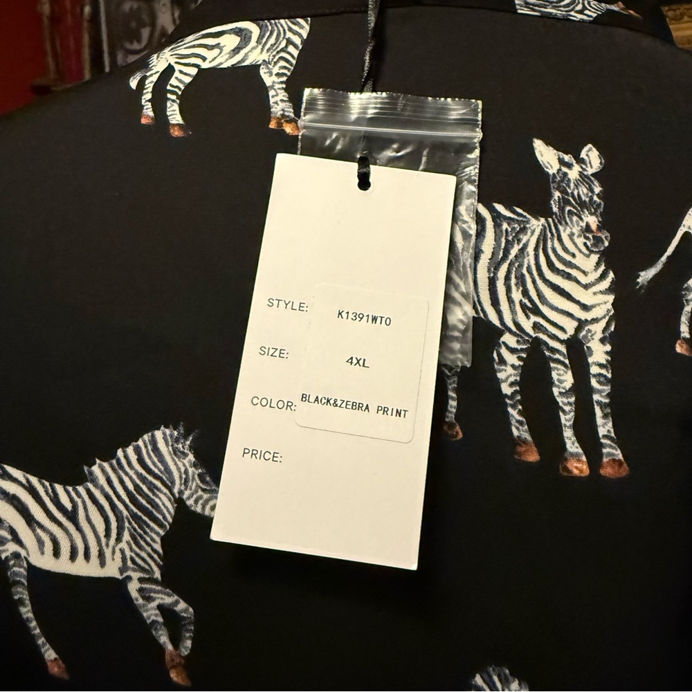 Unique Vintage Plus 1940s Zebra Print Blouse 4X NWT - Picture 6 of 7